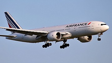 Air France rezygnuje z Dżakarty