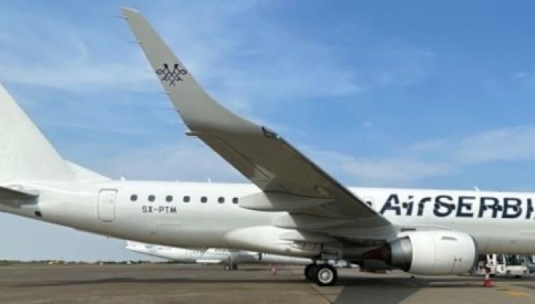 Embraer Air Serbia poważnie uszkodzony podczas startu z lotniska w Belgradzie