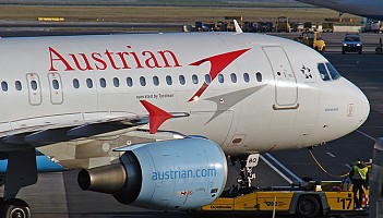 Airbus A320 Austrian Airlines poważnie uszkodzony na lotnisku w Wiedniu