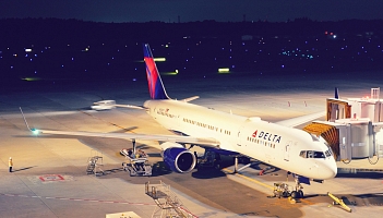 Delta: 757 zniszczony podczas lądowania