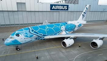 Pierwszy A380 All Nippon już pomalowany