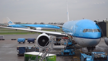 KLM kupi 75 tys. ton paliwa ekologicznego