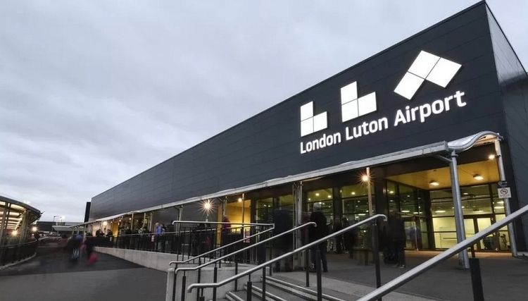 Przywrócono loty na lotnisku Luton w Londynie