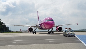 Wizz Air zbazuje 4. samolot w bazie w Krakowie