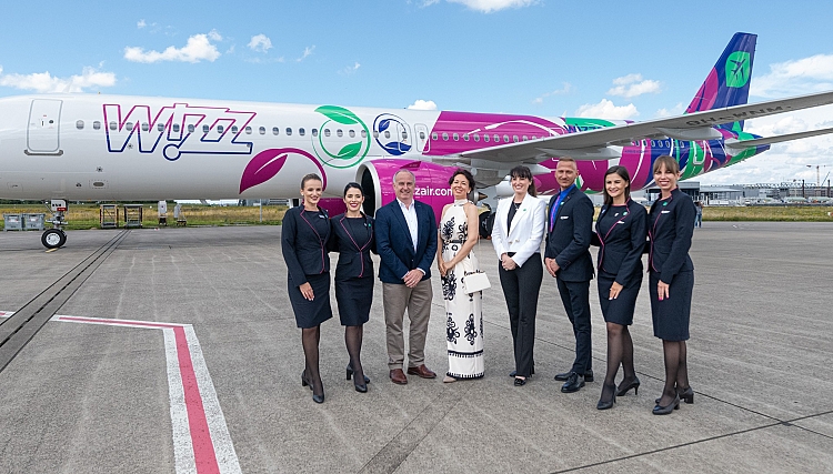Wizz Air: 132. airbus w okolicznościowym malowaniu
