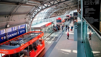 Lotnisko w Modlinie pozywa Mostostal Warszawa 